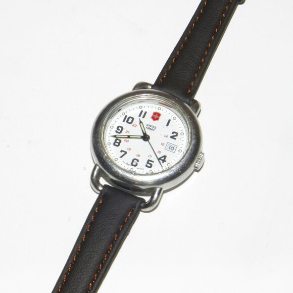 Vintage Women's Swiss Army Victorinox Calvary watch - Picture 1 of 13